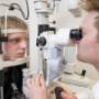Onze optometrist aan het werk