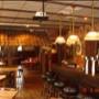 aan de bar