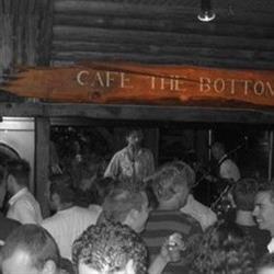 Cafe The Bottom Of The Sea