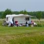 caravan met weids uitzicht