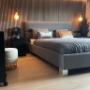 Bezoek onze ruime showroom in Sevenum met de mooiste houten vloeren en maatwerk kasten en steellook schuif- en taatsdeuren. Maak een vrijblijvende afspraak met onze adviseur en laat u inspireren en adviseren.