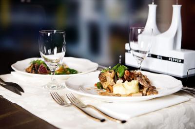 Restaurant-Alexander-Den
