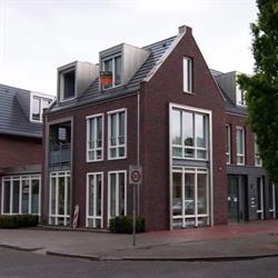 Albers B A en Tanis E C Huisartsen