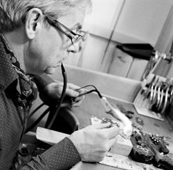 Juwelier & Goudsmid L Van Koeveringe