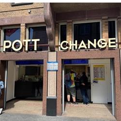 Pott Change Damrak