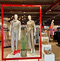 Bristol Schoenen en Kleding