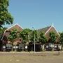 aanzicht restaurant in de zome