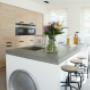Laat u inspireren en ervaar de verschillende woonbeton, gietvloeren en betonlook vloeren in onze showroom op Ekkersrijt 4403  te Son (vlakbij Meubelcentrum Ekkersrijt – Eindhoven).