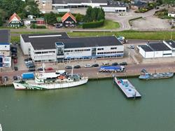 Civ Den Oever Ua Scheepsbenodigdheden