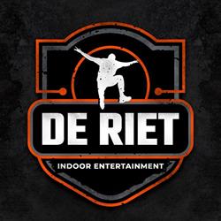 DE RIET INDOOR ENTERTAINMENT PADELBANEN
