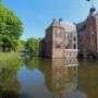 Kasteel Cannenburch met gracht