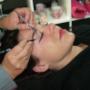 plaatsen van de wimperverlenging