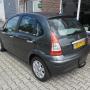 Broek Auto's R van den