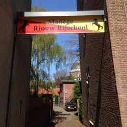 Riouw-Rijschool Manege