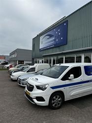 Doumabedrijfswageninbouw