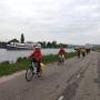 Anna Antal met fietsers