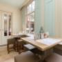 Luxe hotelkamer met etrrasje