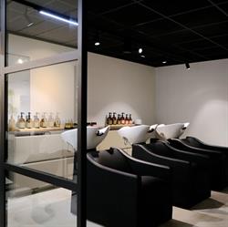 L' Homme La Femme Kapsalon