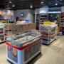 Winkel binnen ijsvriezer