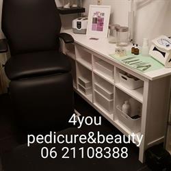 4 You Pedicure & Beauty