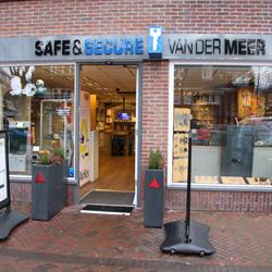 Safe & Secure van der Meer