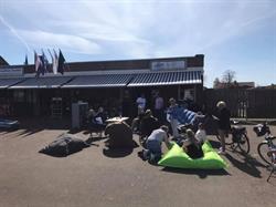 Watersportwinkel aan de Kade