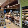 Vers belegde broodjes en warme snacks