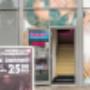 Ingang van SunCare zonnestudio Den Bosch