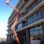 Glasbewassing op grote hoogte