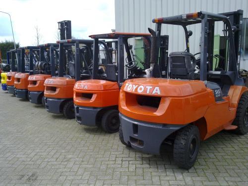 Heftruck service Beneden leeuwen B.V.