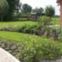 gazon en beplanting boerderij