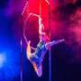 Trapeze act