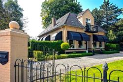 Bed And Breakfast Huize Peel