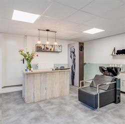 Puur Haarmode & Make-Up