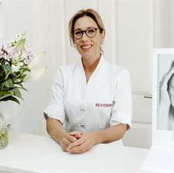 Salon more than beauty - Huidcoach Peggy