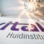 Logo in de hal