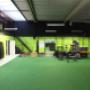 Indoor grasmat bij WestCoastGym die ideaal geschikt is voor iedere vorm van training. Of het nu is voor een bootcamp, hittraining of een personal training. Op deze grasmat van bijna 200m2 haal jij zeker het uiterste uit jezelf. Zo is iedere training weer anders en kan je jezelf blijven uitdagen. 

Geen enkele training hoeft hetzelfde te zijn en je mag altijd beroep doen op een instructeur om jou te laten uitdagen voor een heerlijke workout.