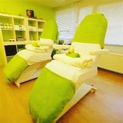 Body & Skincare Manouk