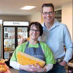 Boerderijwinkel en automaten de Annahoeve-De Moer