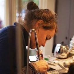 vanNienke Sieraden Sneek, goudsmederij is verhuisd naar Epidavros, Griekenland Orange-apartments.com