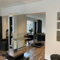 Polsko Holenderski salon Fryzjerski HairinMotion