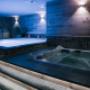 zwembad en jacuzzi