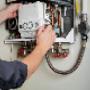 Cv-ketelreparatie
Een storing aan de cv-ketel kan helaas altijd gebeuren. Met behulp van onze spoedservice hoeft u nooit lang in de kou te zitten. De monteur komt op korte termijn langs om het probleem te verhelpen.