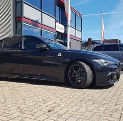 Karelsenbanden en Auto service V.O.F.