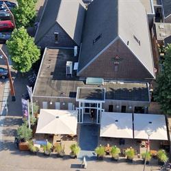 Brasserie, aan tafel bij JAN
