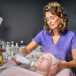 VYTAL BEAUTY & CARE