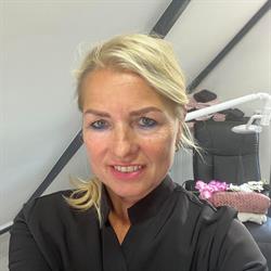 Christina'sbeautysalon&nails