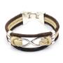 Deze originele armband met infinity teken is gemaakt van kurkleer. Een van de meest duurzame materialen ter wereld. 
De armband is voorzien van een sterke degelijke sluiting, zodat je de armband niet snel zult verliezen. 
Kurkleer heeft vele voordelen. Zo is het licht in gewicht, super sterk, vuil- en waterafstotend en recyclebaar. 
De armband is in twee kleurcombinaties verkrijgbaar. Op aanvraag maken we deze ook in andere kleuren.