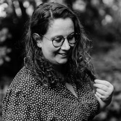 Herken je Merk - Debora