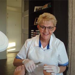 Happy Feet Anneke
